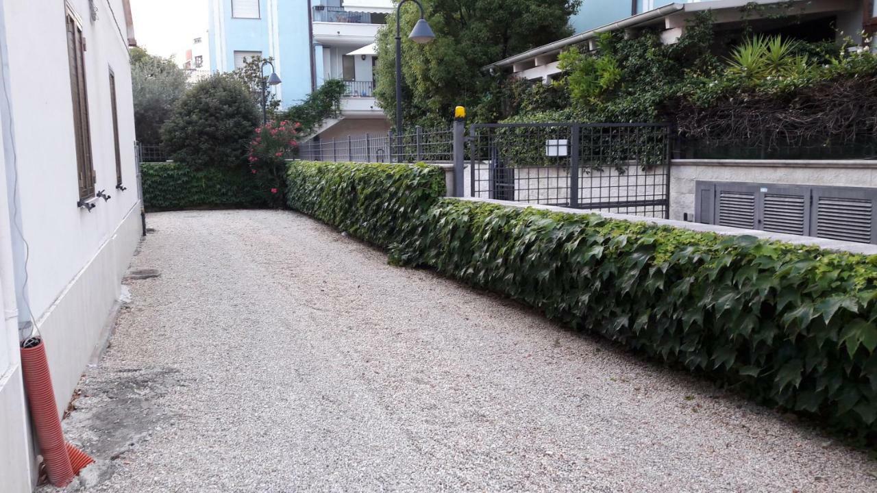 Вилла La Pinetina Пескара Экстерьер фото